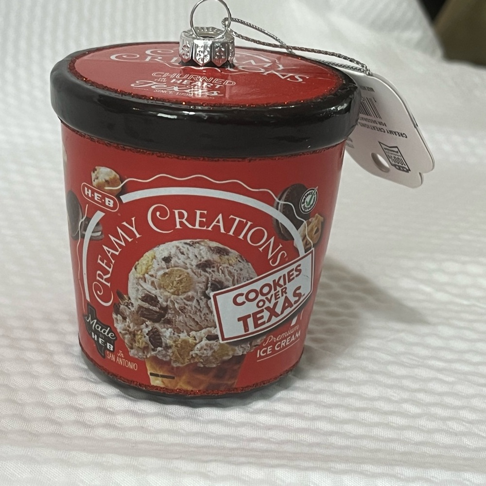 H-E-B Creamy Creations Ornament